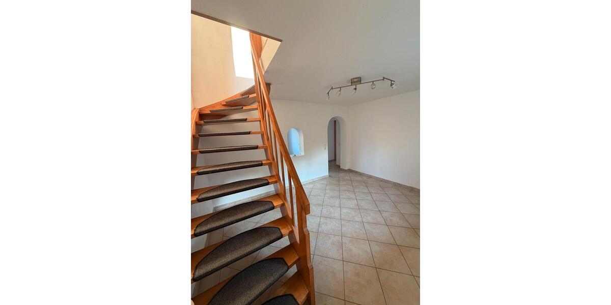 Etagenwohnung Nümbrecht - 3 Zimmer, 80 m&sup2;, 780&euro; | Angebot:26150885