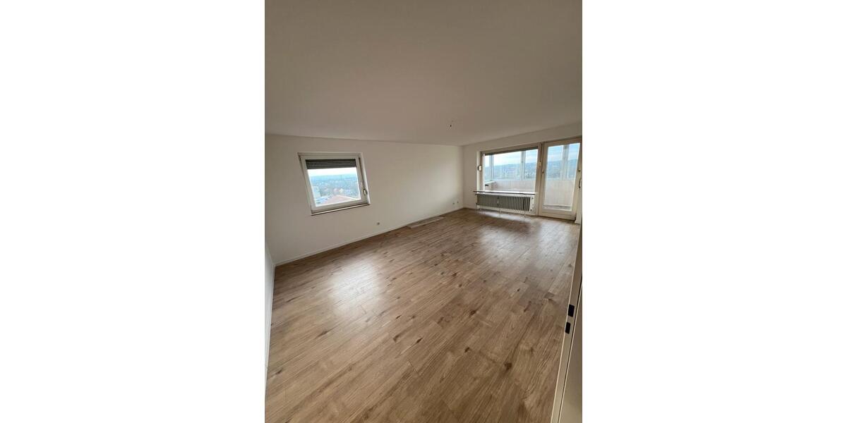 Renovierte 3 Zimmerwohnung mit Balkon 3 zimmer