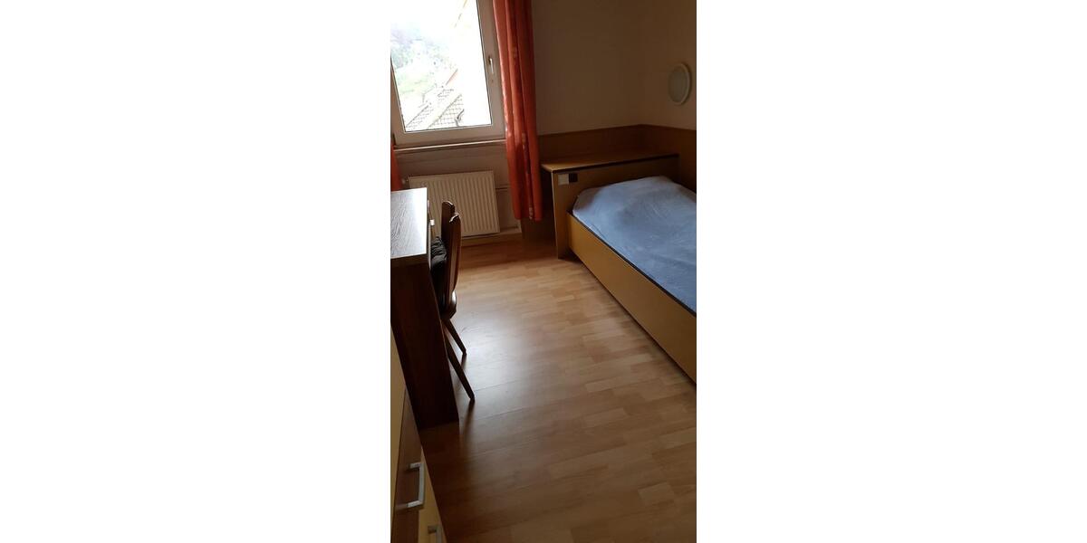 Etagenwohnung Neckarsteinach - 1 Zimmer, 14 m&sup2;, 210&euro; | Angebot:24510460