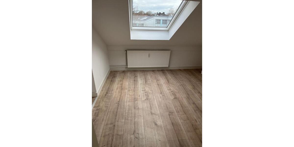 Dachgeschoßwohnung Dortmund - 2 Zimmer, 45 m&sup2;, 375&euro; | Angebot:24876796