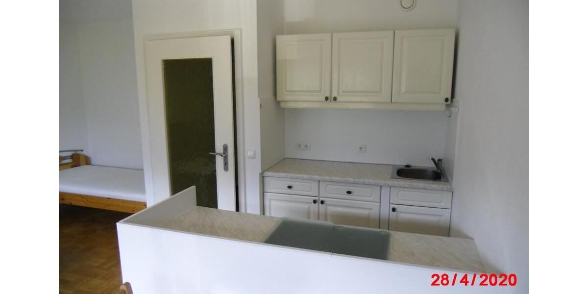 Möbliertes, ruhiges Apartment mit Balkon und traumhaftem Panorama 1 zimmer