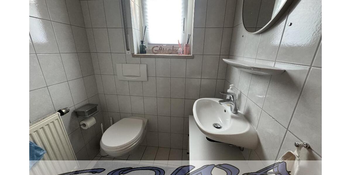 Stadtzentrum - Doppelhaushälfte mit 5,5 Zimmern und Garten in Neuburg zu vermieten - Ein Objekt von Ihrem Immobilienpartner SOWA Immobilien und Finanzen - Reihenhaus Neuburg | Angebot:26857949