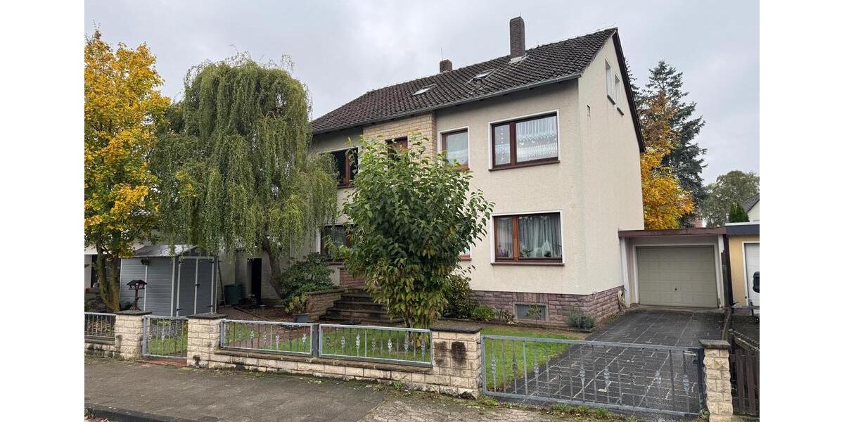 Etagenwohnung Hameln Kernstadt - 3 Zimmer, 94 m&sup2;, 800&euro; | Angebot:24840231