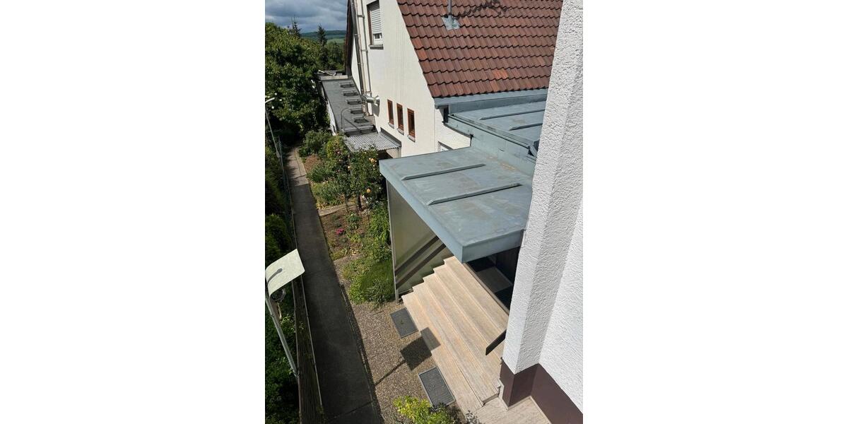 Maisonettenwohnung Wiesbaden Schierstein - 3.5 Zimmer, 136 m&sup2;, 1.500&euro; | Angebot:26639046