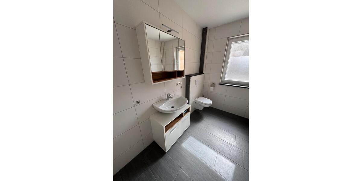 Erdgeschoßwohnung Frensdorf - 3 Zimmer, 90 m&sup2;, 750&euro; | Angebot:26340502