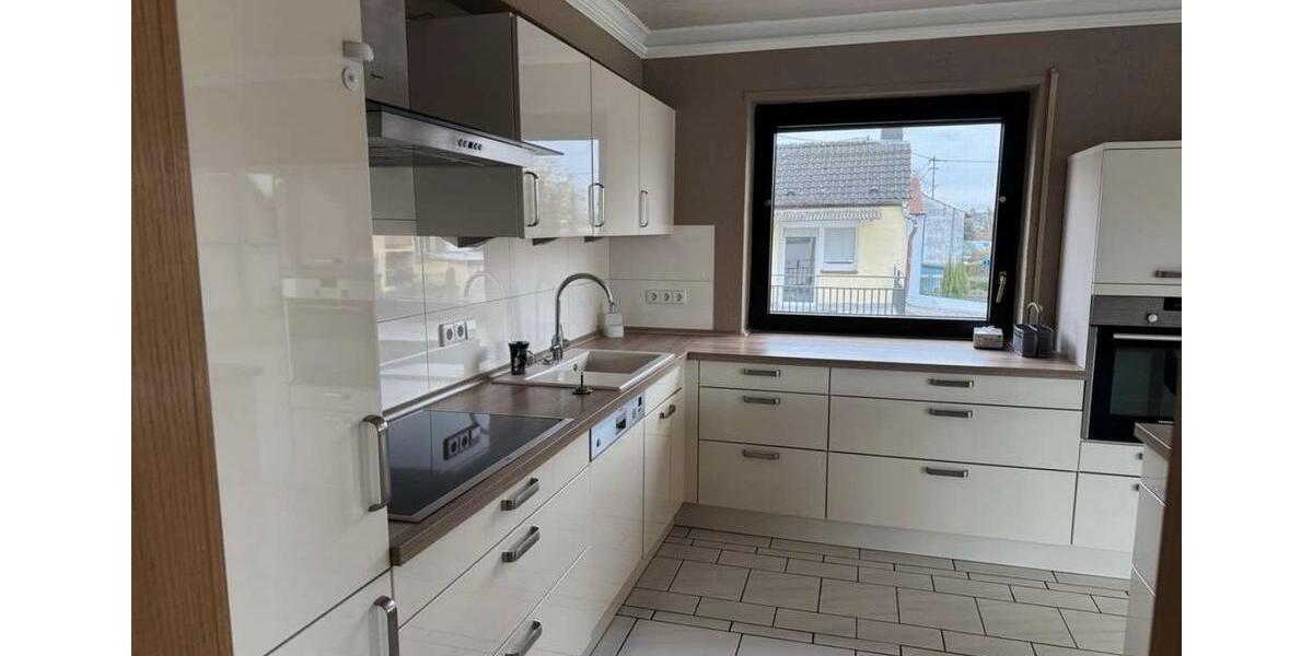 Maisonettenwohnung Ludwigshafen am Rhein Edigheim - 5 Zimmer, 130 m&sup2;, 1.850&euro; | Angebot:25655461