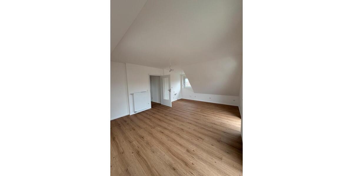 Dachgeschoßwohnung Allersberg Eismannsdorf - 3 Zimmer, 48 m&sup2;, 800&euro; | Angebot:25084720