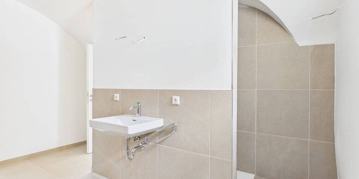 Etagenwohnung Amberg - 2 Zimmer, 115 m&sup2;, 1.610&euro; | Angebot:25670267