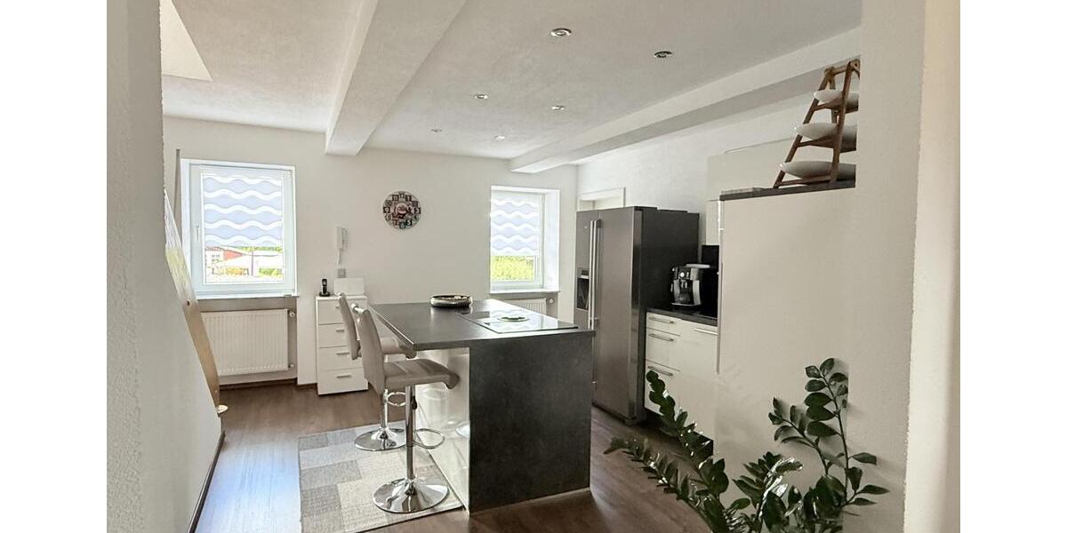 Moderne 4-ZKB-Wohnung mit Sauna, Balkon und Einbauküche 4 zimmer