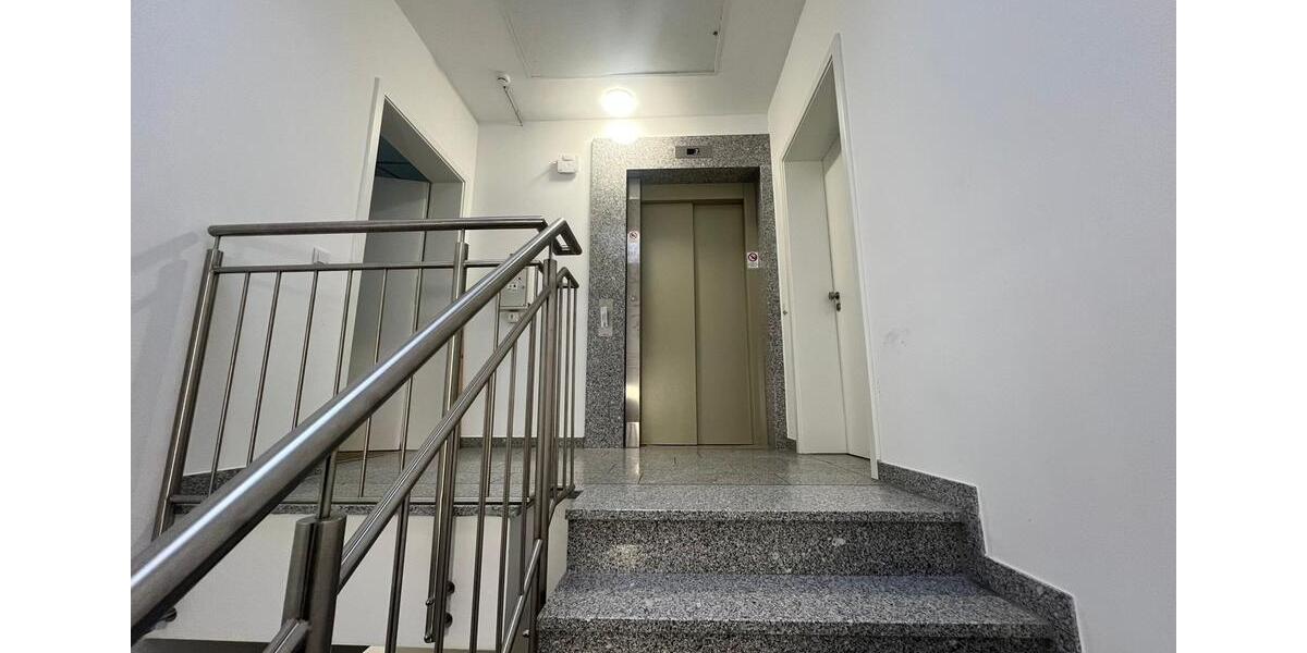 Etagenwohnung Ingolstadt Nordost - 3 Zimmer, 108 m&sup2;, 1.475&euro; | Angebot:23816884