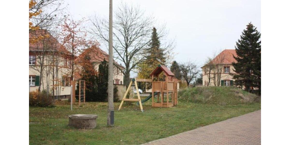 Etagenwohnung Gröditz - 2 Zimmer, 48 m&sup2;, 280&euro; | Angebot:23687967