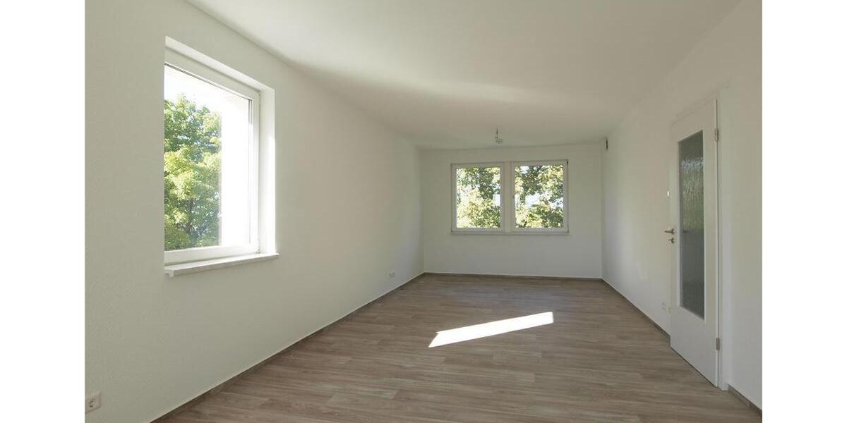 Etagenwohnung Frankenberg (Sachsen) - 5 Zimmer, 107 m&sup2;, 729&euro; | Angebot:22174898