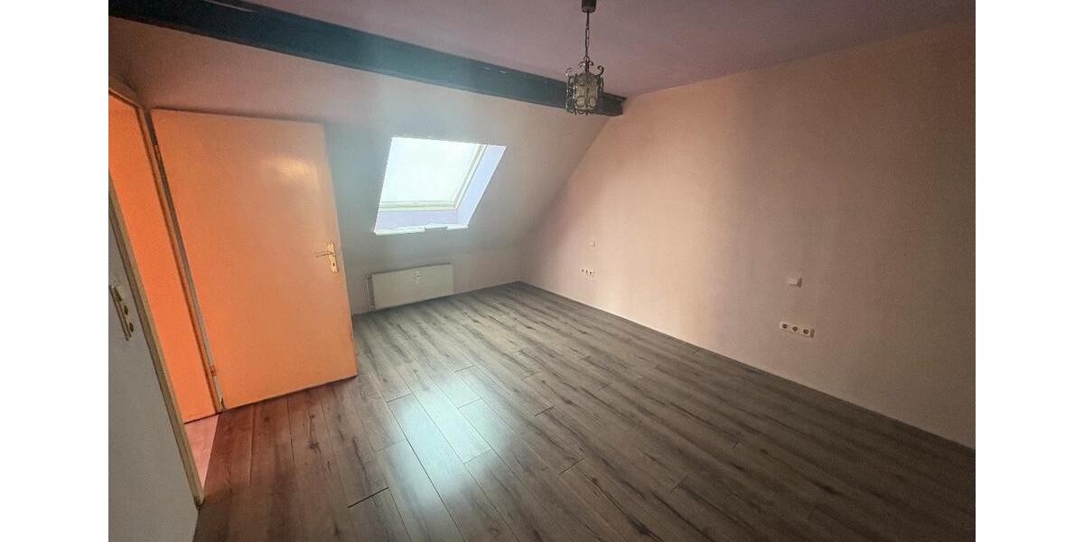 Etagenwohnung Springe - 3 Zimmer, 85 m&sup2;, 795&euro; | Angebot:26676463
