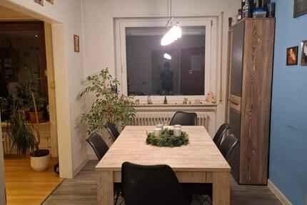 3- bis 4-Zimmer-Wohnung mit BalkonTerrasse in Königsbach 4 zimmer