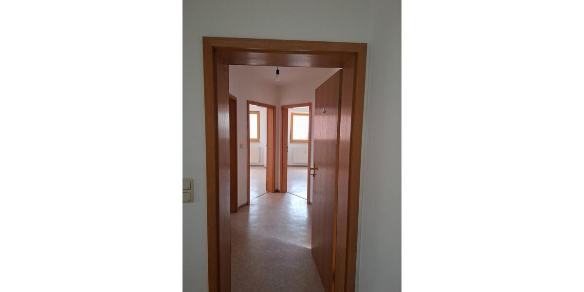 Dachgeschoßwohnung Ebensfeld - 2 Zimmer, 45 m&sup2;, 350&euro; | Angebot:26253181