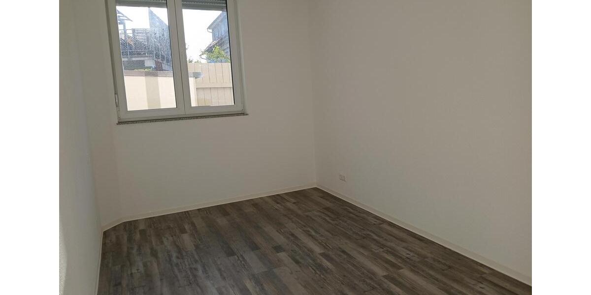 Erdgeschoßwohnung Winnenden - 4 Zimmer, 73 m&sup2;, 1.250&euro; | Angebot:26581556