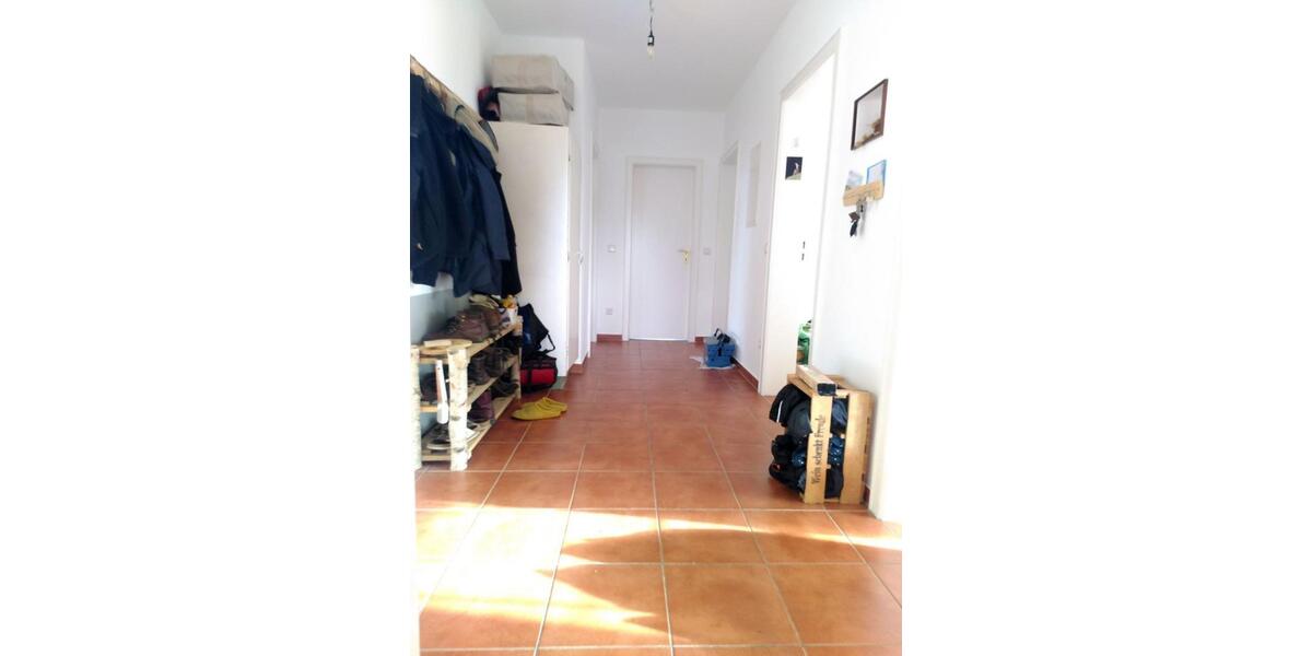 Wohnen auf Zeit Ronnenberg - 4 Zimmer, 95 m&sup2;, 415&euro; | Angebot:24827761