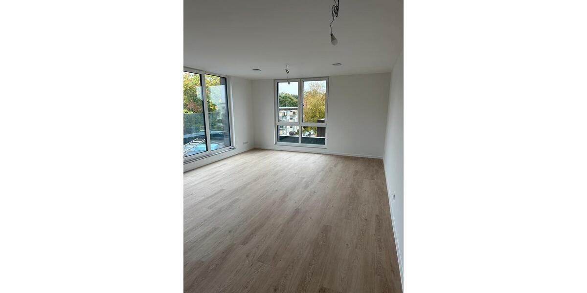 Einfamilienhaus Uetersen - 2 Zimmer, 85 m&sup2;, 1.380&euro; | Angebot:24421140
