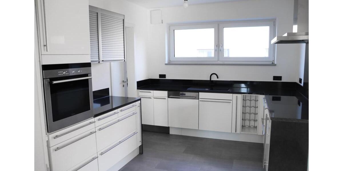 Einfamilienhaus Bodenwöhr - 5 Zimmer, 161 m&sup2;, 1.300&euro; | Angebot:25989342