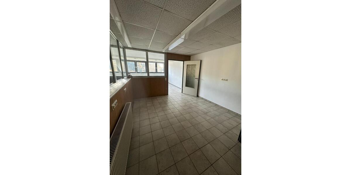 Einfamilienhaus Pleinfeld - 4 Zimmer, 200 m&sup2;, 1.400&euro; | Angebot:25408445