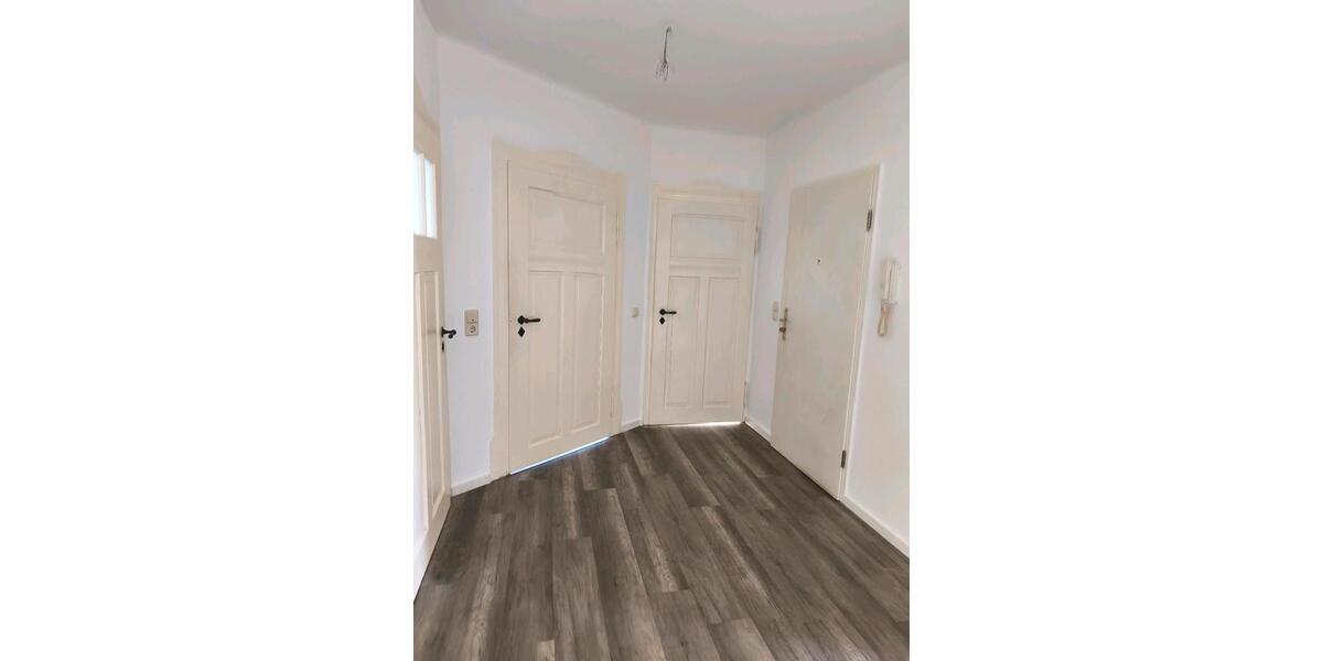 Etagenwohnung Mittweida - 4 Zimmer, 90 m&sup2;, 950&euro; | Angebot:26044963