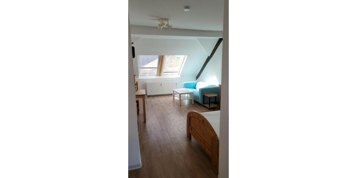 Dachgeschoßwohnung Sankt Ingbert - 1 Zimmer, 27 m&sup2;, 280&euro; | Angebot:26705235