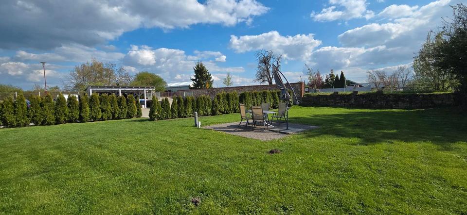 Erdgeschoßwohnung Dachwig - 4 Zimmer, 107 m&sup2;, 990&euro; | Angebot:26250036