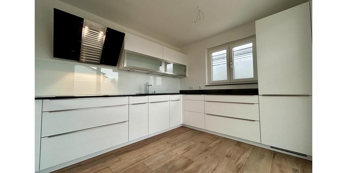 Erdgeschoßwohnung Schriesheim - 4 Zimmer, 137 m&sup2;, 2.300&euro; | Angebot:24643629