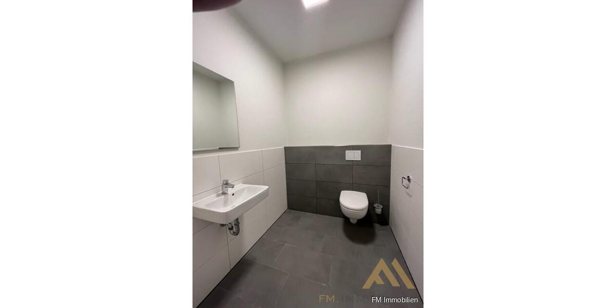 Einfamilienhaus Cappeln (Oldenburg) - 2 Zimmer, 120 m&sup2;, 1.020&euro; | Angebot:24713686