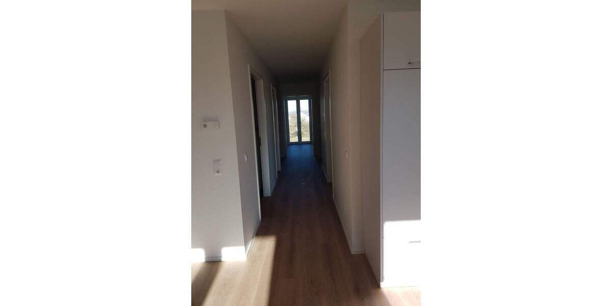 Etagenwohnung Weil am Rhein - 3 Zimmer, 93 m&sup2;, 1.525&euro; | Angebot:25703784