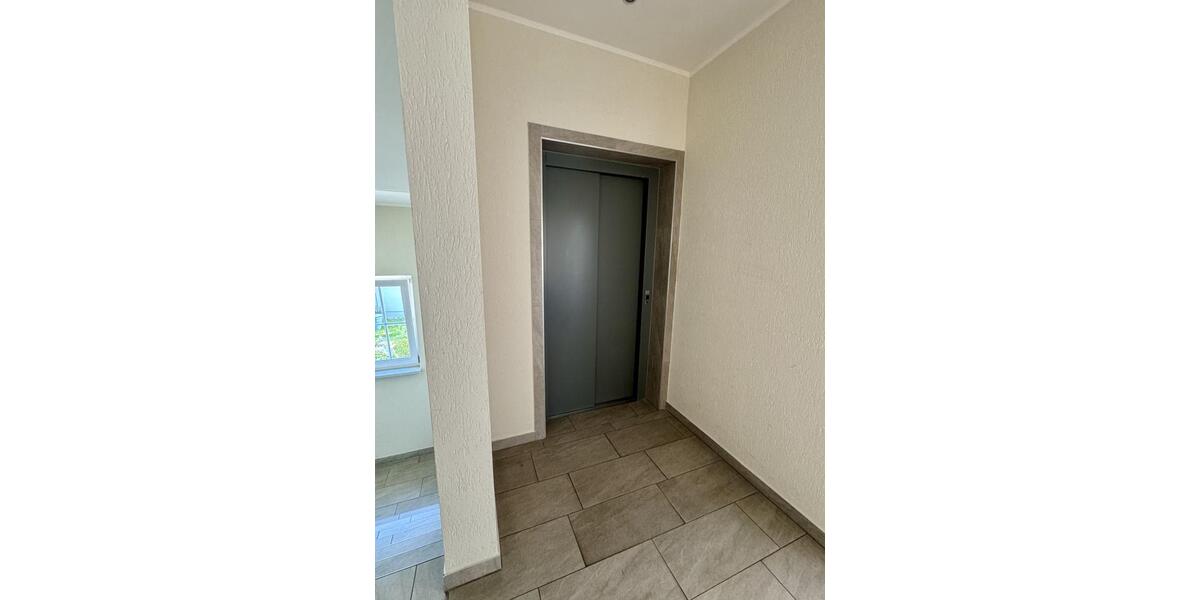 Etagenwohnung Aichach - 3 Zimmer, 82 m&sup2;, 1.035&euro; | Angebot:26335097