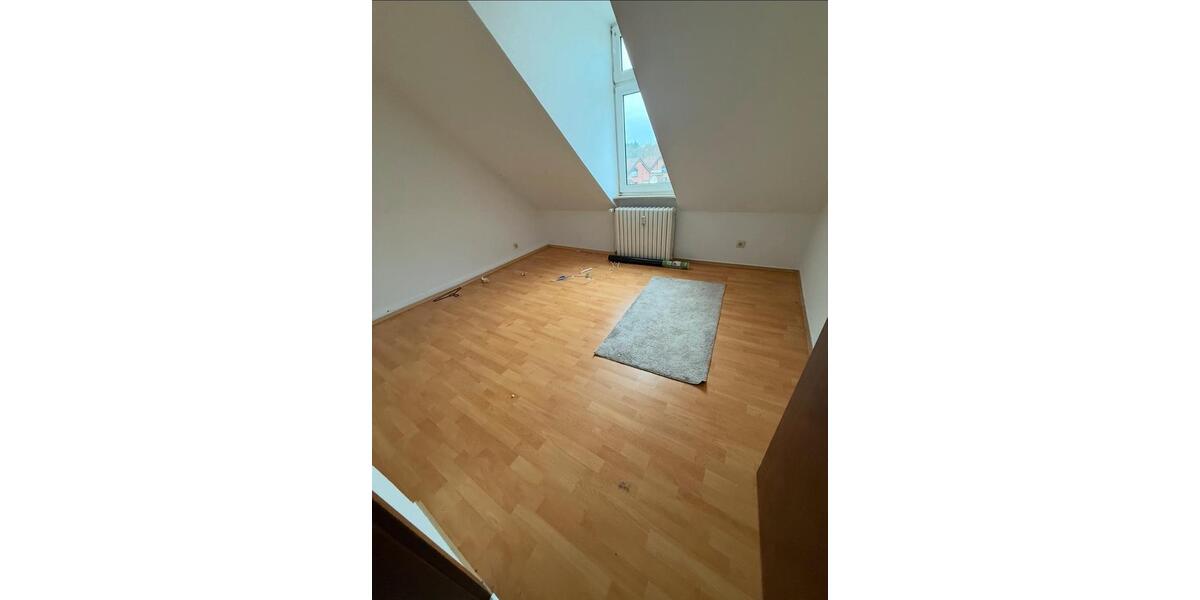 Dachgeschoßwohnung Essen Stadtbezirk IV - 3 Zimmer, 75 m&sup2;, 550&euro; | Angebot:26491263