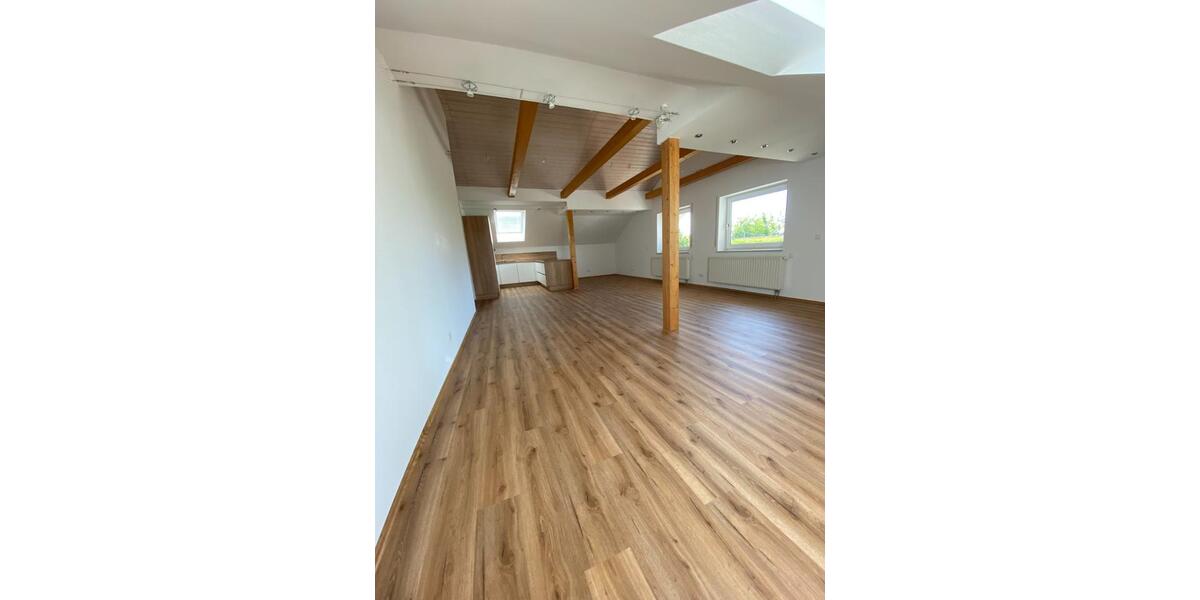 Dachgeschoßwohnung Vorbach - 2.5 Zimmer, 113 m&sup2;, 810&euro; | Angebot:24658415