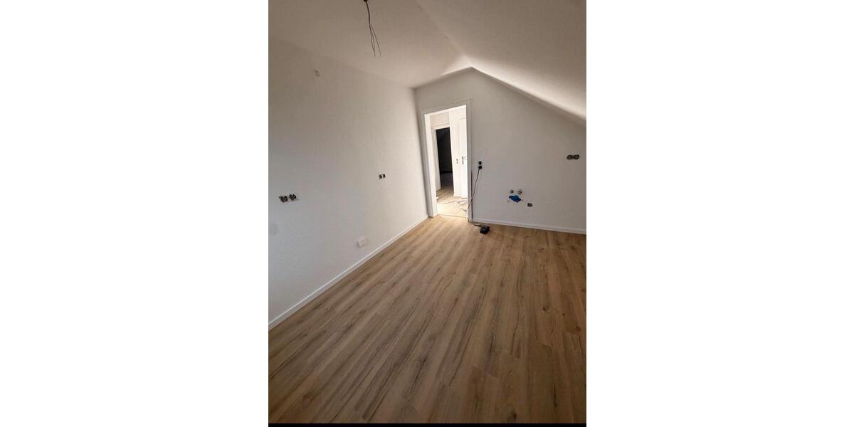 Dachgeschoßwohnung Barsinghausen - 3 Zimmer, 65 m&sup2;, 600&euro; | Angebot:26099718