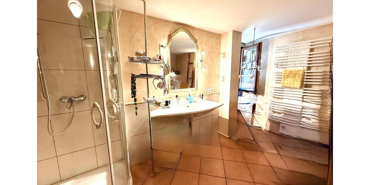 Etagenwohnung Staufen im Breisgau - 4 Zimmer, 121 m&sup2;, 1.600&euro; | Angebot:25907956