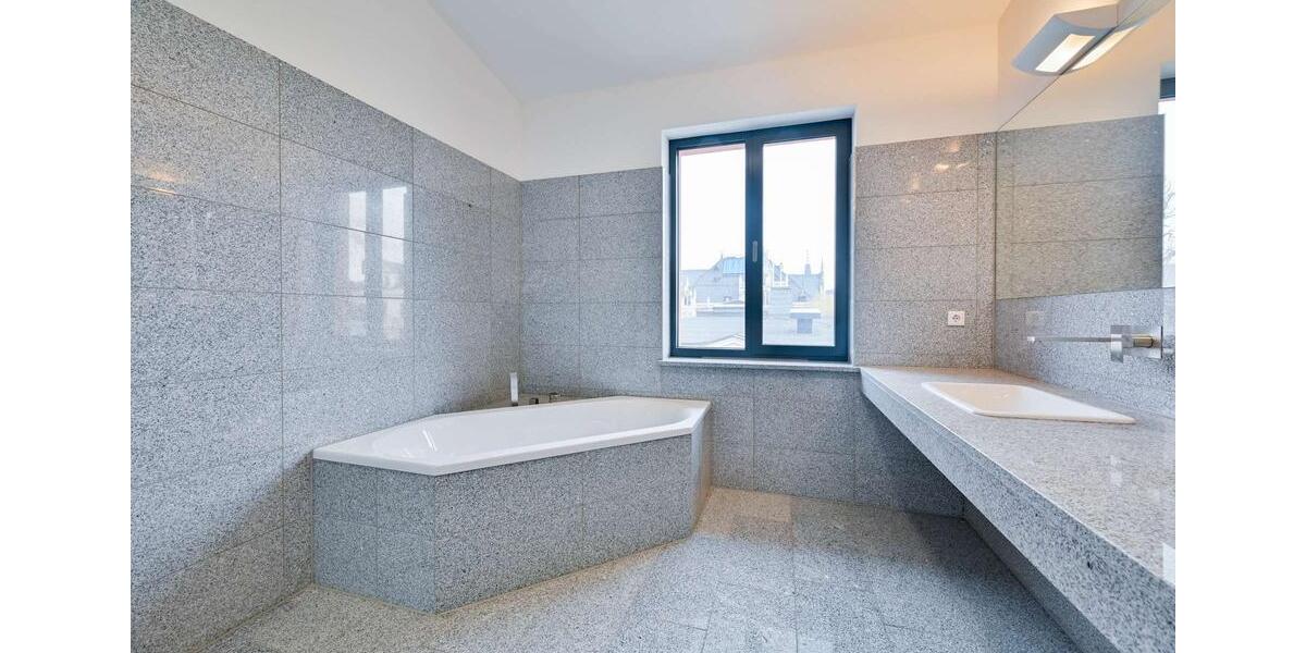 Einfamilienhaus Chemnitz - 4 Zimmer, 165 m&sup2;, 1.450&euro; | Angebot:25806578