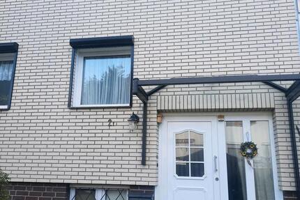 Haus Isernhagen - 4 Zimmer, 94 m&sup2;, 1.600&euro; | Angebot:25246224