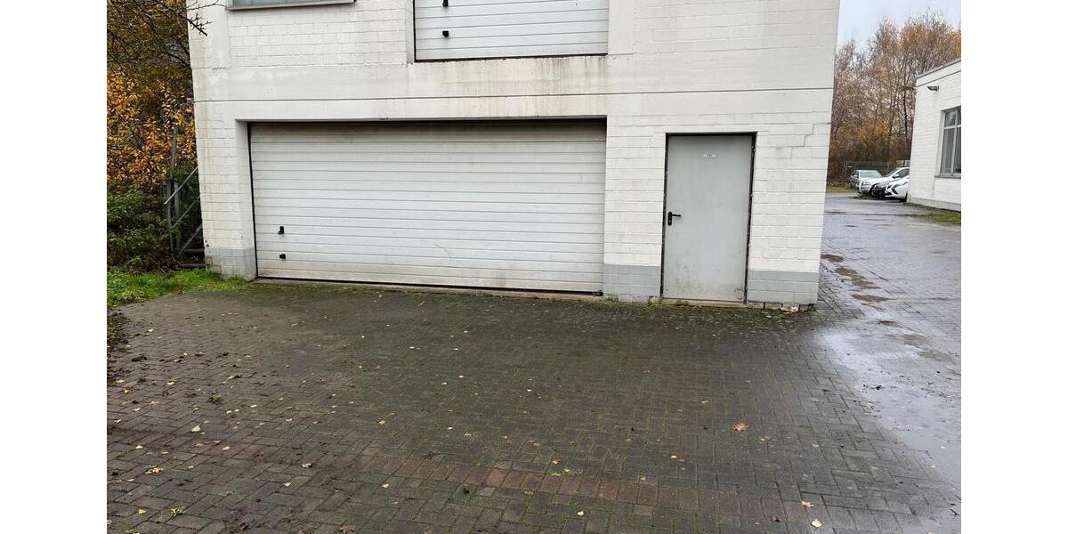 Hallenvermietung – Durchfahrhalle mit zwei Toren beidseitig bef zimmer