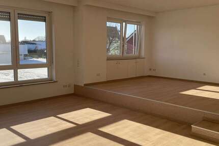 Wohnung zum Mieten in Obertraubling 1.250 € 139 m² 3 zimmer