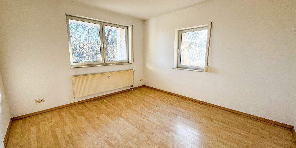 3-Raum-Wohnung mit Balkon & Einbauküche in Bermsgrün 3 zimmer