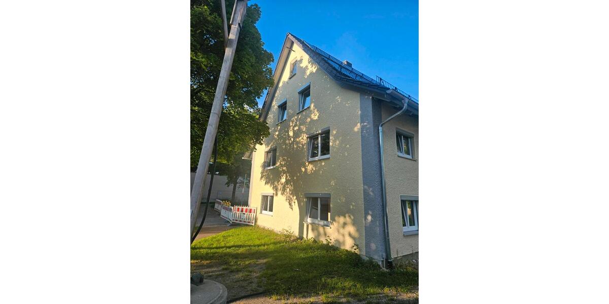 Erdgeschoßwohnung Lachen - 4 Zimmer, 70 m&sup2;, 850&euro; | Angebot:25395611