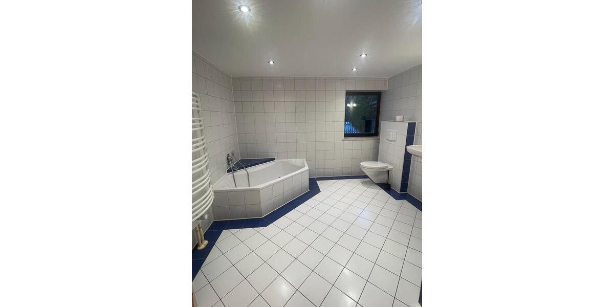 Reihenhaus Dingolfing - 5 Zimmer, 169 m&sup2;, 1.580&euro; | Angebot:24890664