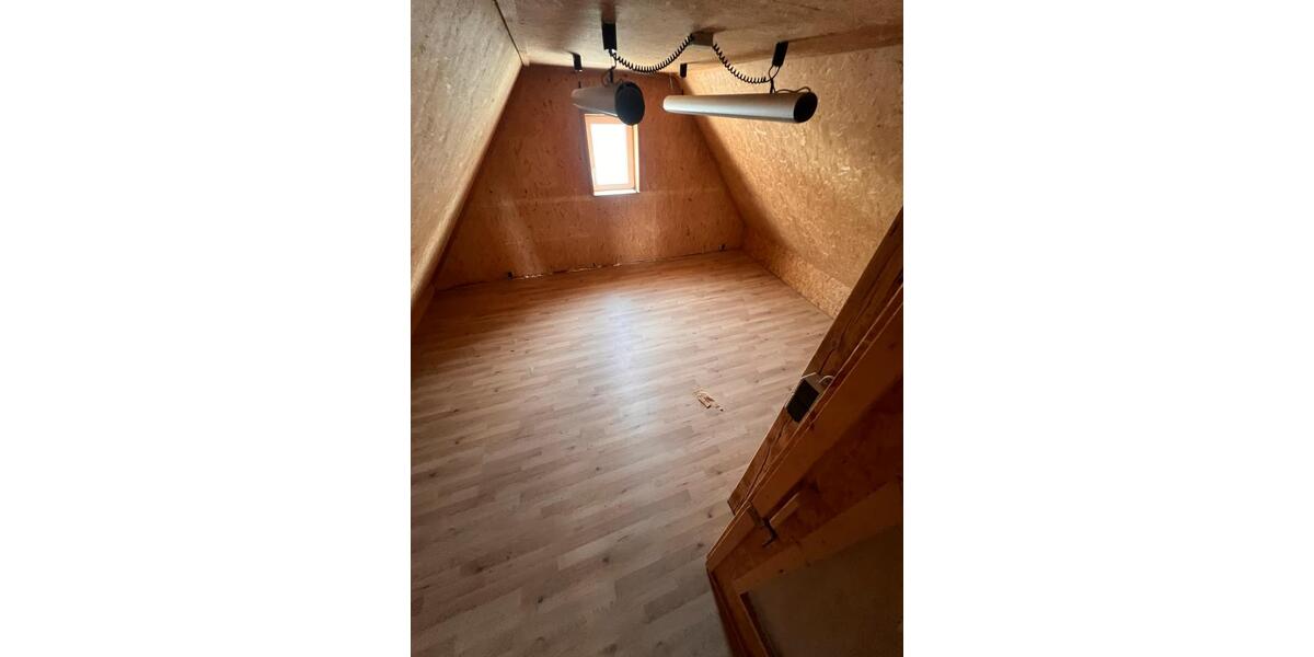 Maisonettenwohnung Ravensburg Eschach - 3.5 Zimmer, 108 m&sup2;, 1.365&euro; | Angebot:26670380