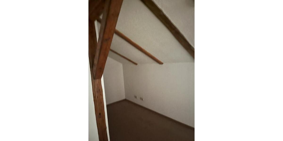Dachgeschoßwohnung Riesa - 3 Zimmer, 75 m&sup2;, 375&euro; | Angebot:26455391
