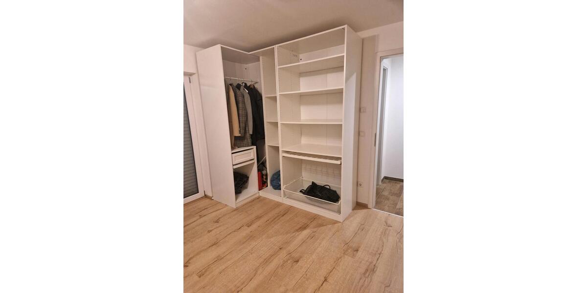 Möbliertes Zimmer in schöner 3-Zimmer Wohnung zu vermieten zimmer