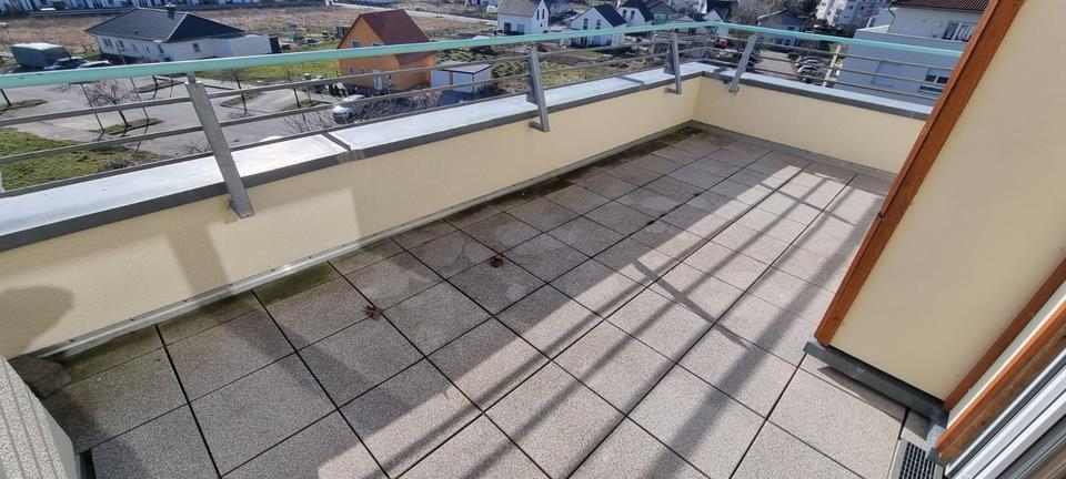 Dachgeschoßwohnung Kabelsketal - 2 Zimmer, 89 m&sup2;, 710&euro; | Angebot:25407100