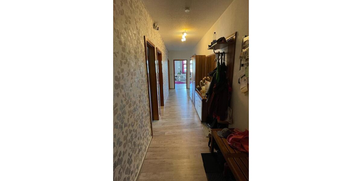 Etagenwohnung Thalheim/Erzgebirge Erzgebirge - 4 Zimmer, 125 m&sup2;, 700&euro; | Angebot:25718592