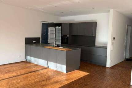 Wohnung Sinsheim - 5 Zimmer, 163 m&sup2;, 2.350&euro; | Angebot:26118606
