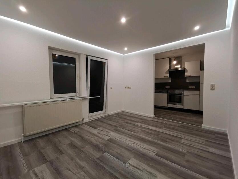 Moderne 2 Raum Zimmer Wohnung 1. OG ab November