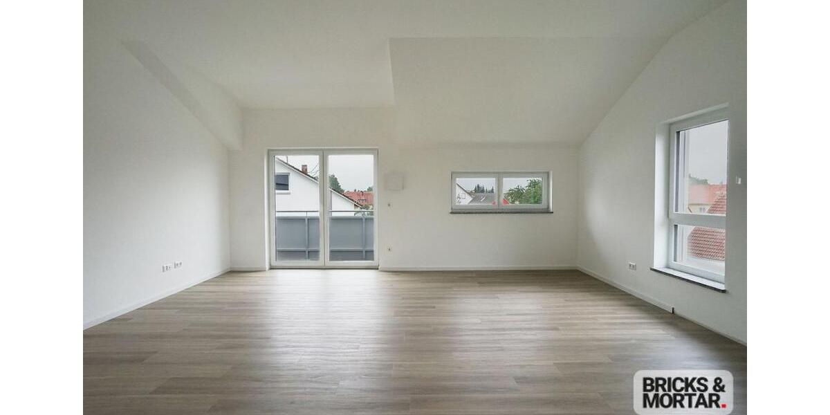 Dachgeschoßwohnung Deiningen - 4 Zimmer, 95 m&sup2;, 1.060&euro; | Angebot:23880826